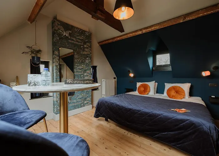 Couette-café Het Notarishuis - Authentiek Nabij Maastricht 4*